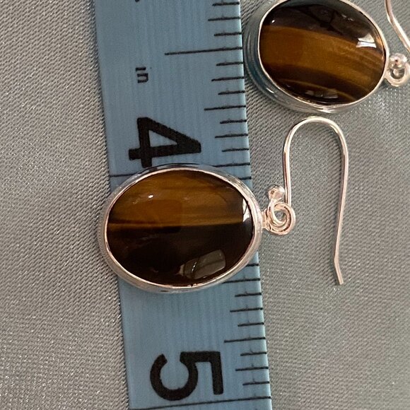 Earrings in Sterling Silver with Tiger Eye Cabochons - Picture 6 of 7